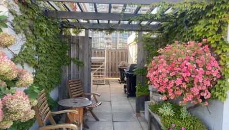 For Lease - 66 Bay Street Unit# 715, Hamilton, Ontario - Photo 4