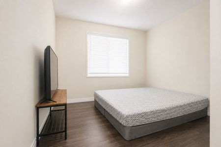 For Lease - 8 Topiary Lane, Brampton, Ontario - Photo 4