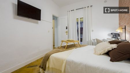 madrid, Community of Madrid 28012 - Photo 5