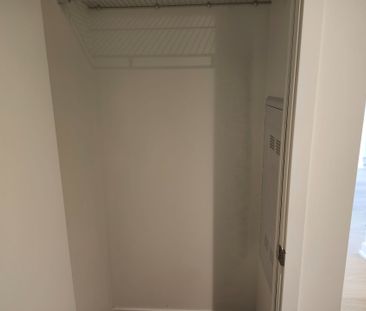 For Lease - 448 Burnhamthorpe Road Unit# 3901, Mississauga, Ontario - Photo 3