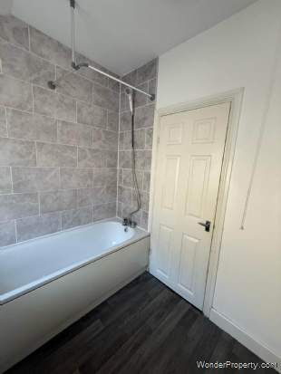 3 bedroom property to rent in Grimsby - Photo 3