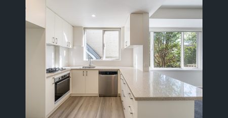 Beautifully Renovated, Large Older Style with Garage - Photo 3