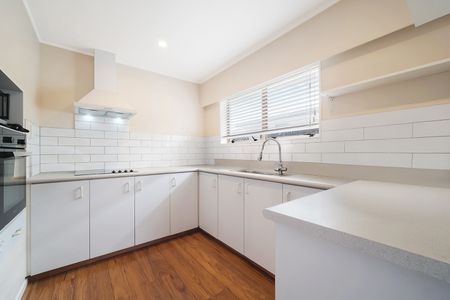 2 bedroom unit - Photo 4