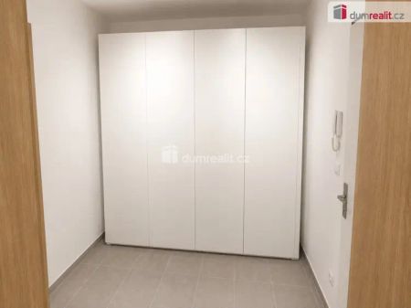 Světlý byt 1+kk/GS/B/S, 40 m - Photo 5