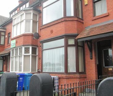1 bedroom in a flat share to rent - Photo 5