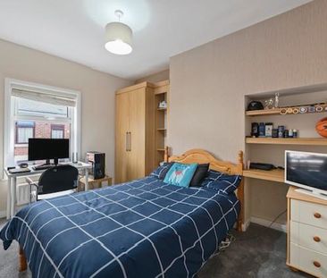 6 bedroom end of terrace house to rent - Photo 6