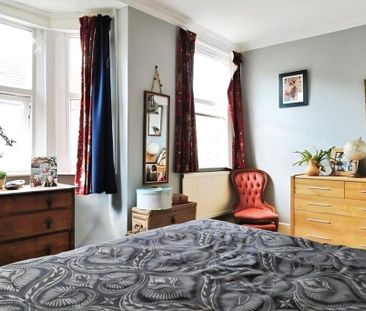 3 bedroom flat to rent - Photo 1