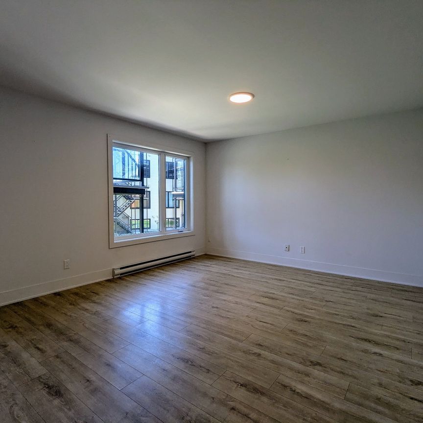 Appartement - 201-1880 Route Édouard-VII - Photo 1