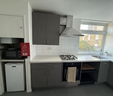 4 Bed Terraced House, The Common, E15 - Photo 6