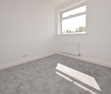 3 Bedroom Semi-Detached House - Photo 5