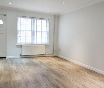 2 bedroom terraced house to rent - Photo 3