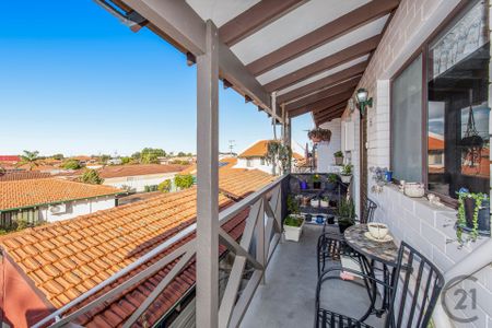 Tidy 2 Bedroom Unit Close to Mandurah Foreshore - Photo 4