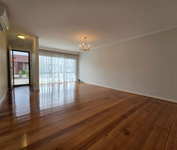 2 Bed Unit in Perfect Location - Photo 1