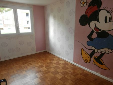 Location appartement T4 66.26m² à Reims (51100) Loyer CC * : 466.65 € Réf : ER.01968 - Photo 5