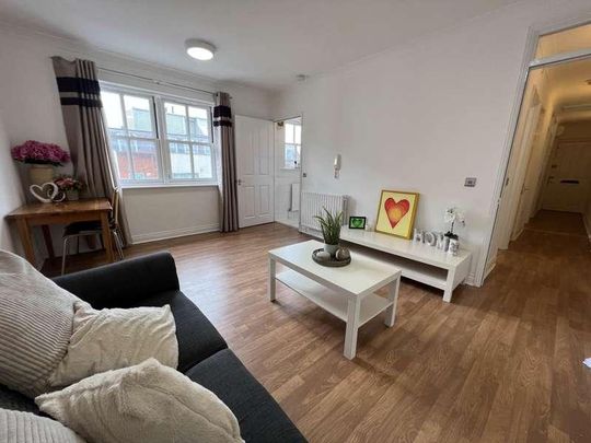 Blenheim Court, Reading, RG1 - Photo 1