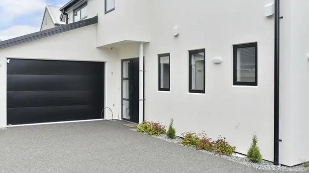 Fully furnished 4 BDR, 4 BTHRM apartment - Photo 1
