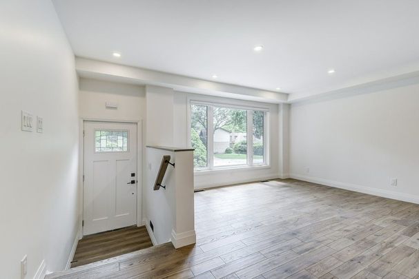 For Lease - 1217 Oxford Avenue, Oakville, Ontario - Photo 1