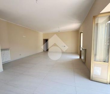 Quadrilocale in affitto - Photo 2
