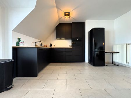 Ruim appartement met 2 slaapkamers en garage - Photo 4