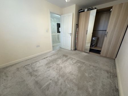 Violet Close, Northampton, Wootton - Photo 3