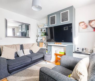 3 bedroom terraced house to rent - Photo 5