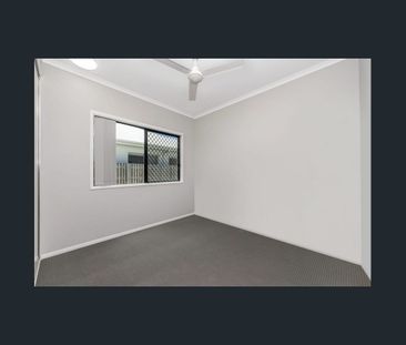 18 Emperor Boulevard, Burdell, Qld 4818 - Photo 2