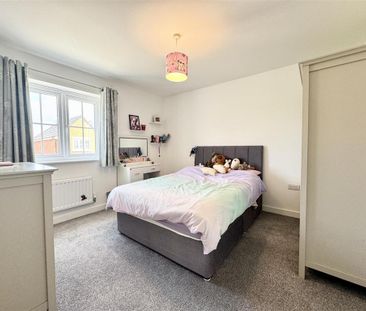 4 bedroom detached house to rent - Photo 5
