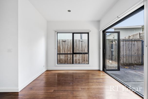 Thinking of selling? Contact our agent - Photo 1