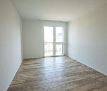 Grosszügige, helle Wohnung mit Balkon und eigener Waschküche - Foto 2