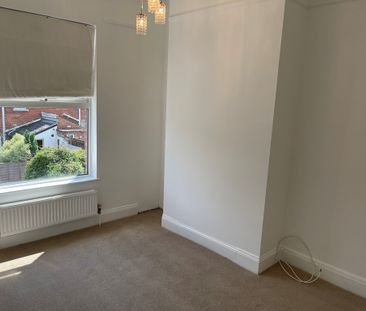 2 bedroom Two Bedroom Terrace House to rent - Photo 4