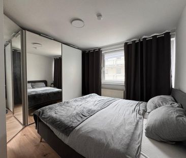 Moderne 3-Raum-WHG mit EBK, Balkon und Tiefgaragenstellplatz - Photo 4