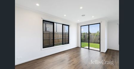 Modern Low-Maintenance Living in a Peaceful St Helena Pocket - Photo 5