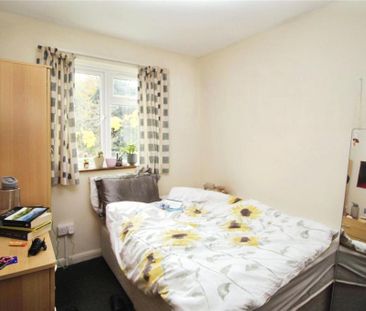 5 bedroom semi-detached house to rent - Photo 5