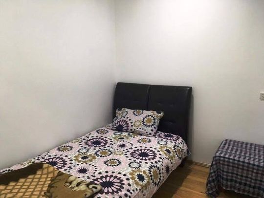 Fully Furnished Potential 3 Bedroom Unit!! - Photo 1