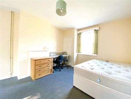 5 bedroom end of terrace house to rent - Photo 3