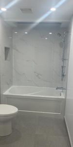 5 1/2 - COMPLETEMENT RENOVE - IMMEDIATE - Photo 3