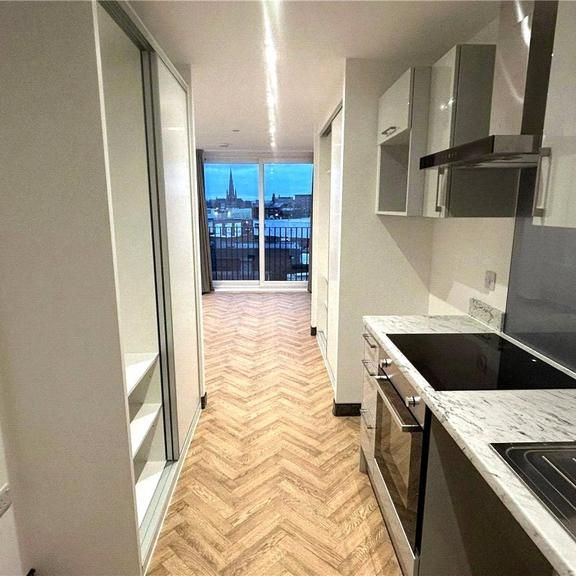 Studio to rent - Photo 1