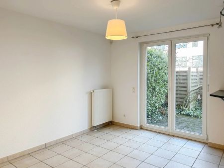 Doppelhaushälfte in gefragter Lage - Ideal zum Wohlfühlen - Photo 3