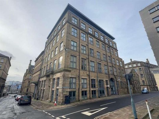 Acton House, Scoresby Street, Bradford, BD1 - Photo 1