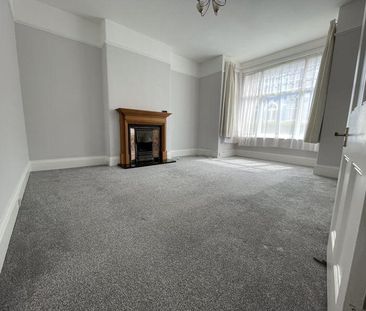 3 bedroom house to rent - Photo 2