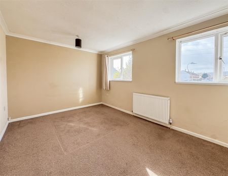 Bodiam Crescent, Eastbourne, BN22 9HQ - Photo 2