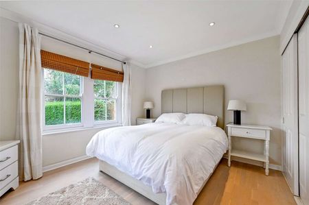 A charming detached cottage. - Photo 2