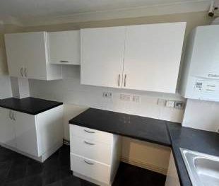 2 bedroom property to rent in Southend On Sea - Photo 6