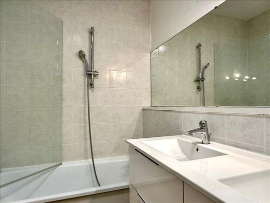 1 pièce - Meublé - 10,1 m² - 17ème étage - Colocation non autorisée - Photo 1