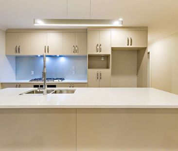 49 Sapwood Crescent, Takanini – Modern Family Living - Photo 2