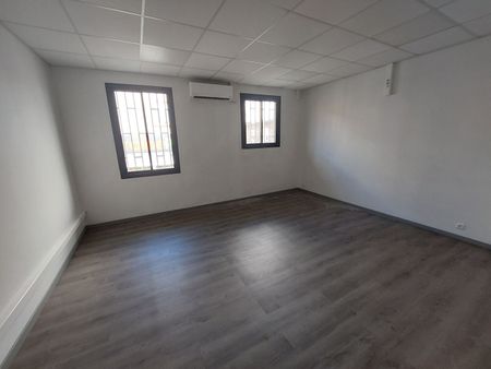 Location bureaux 7 pièces, 184.00m², Fort-de-France - Photo 4