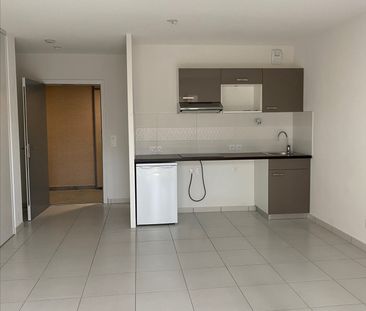 Location Appartement 2 pièces 42m² - Photo 5