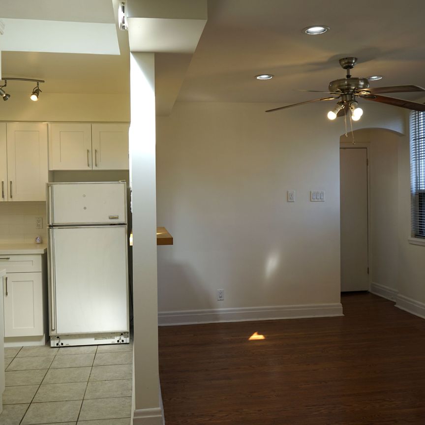 For Lease - 461 Eglinton Avenue Unit# 2, Toronto, Ontario - Photo 1