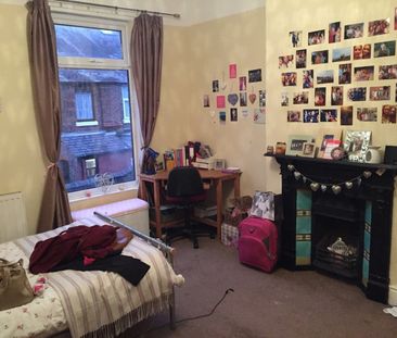 Room in a Shared House, Beechbank Road, L18 - Photo 3
