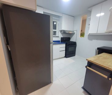 For Lease - 339 Taylor Mills Drive, Richmond Hill, Ontario - Photo 4